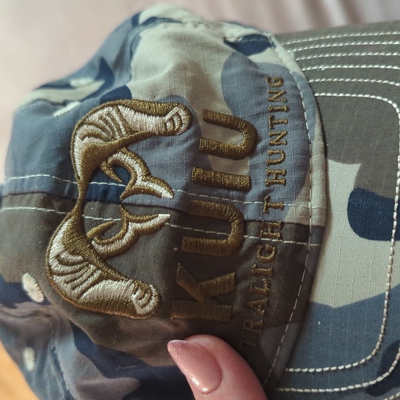 KUIU One Size Kids Camo Ultralight Hunting Cap Hat Embroidered Velcro - Picture 1 of 8